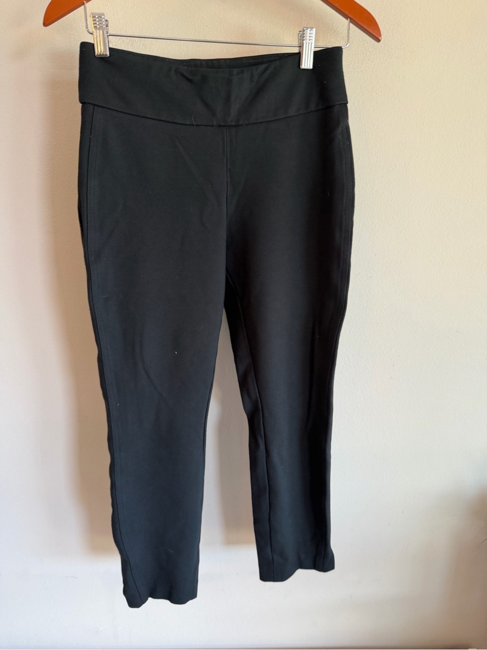 Black Pull-On Stretch Ankle Pants small short